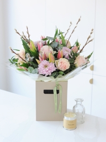 Elegant Pink Rose and Lily Bouquet